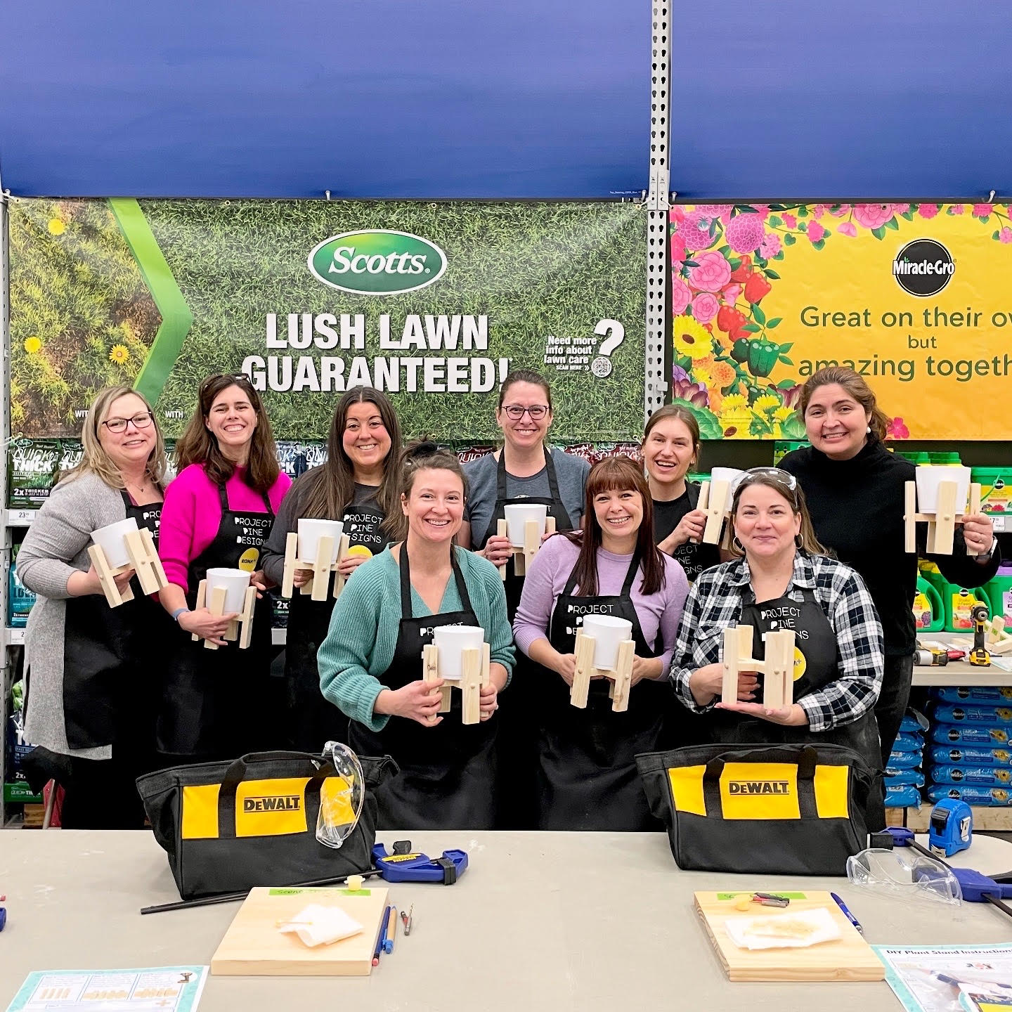 Build Your Own: Plant Stand Workshop at Rona+